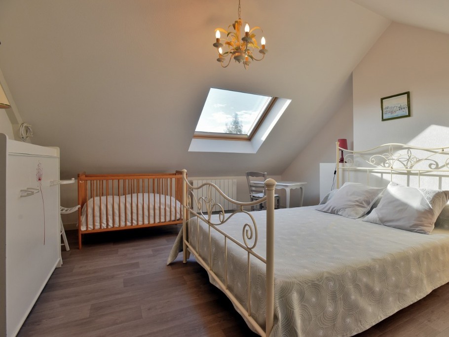 Chambre avec lit 160 & lit BB