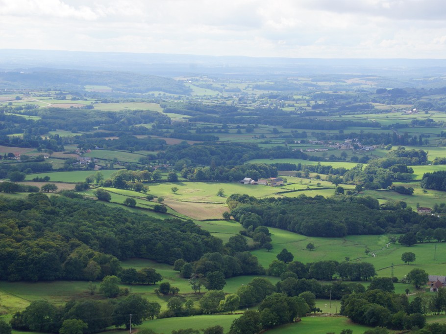 Grand gîte dans le Morvan - Vue du Calvaire