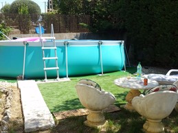 la piscine et l'espace détente