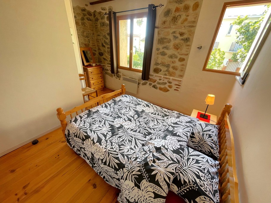 1er étage chambre avec lit 140