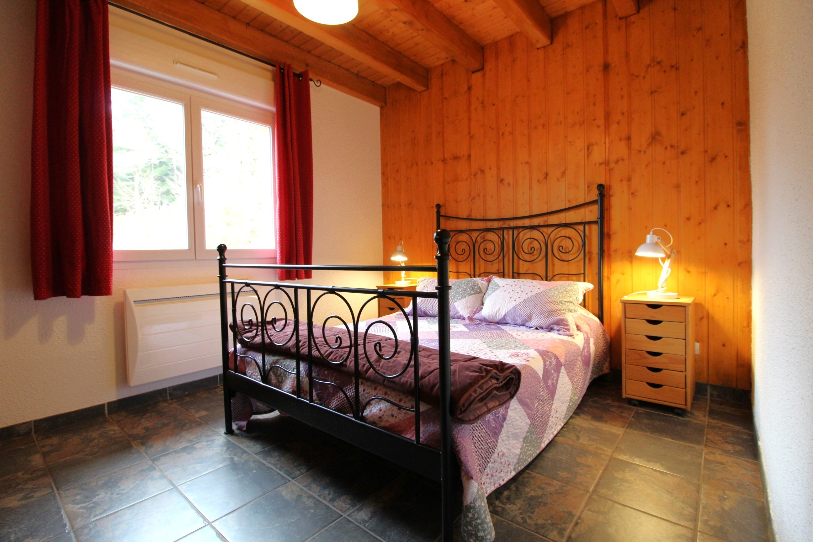Chambre n°1 - Gîte Le Sapin, proche lacs et randonnées, pour 4-8p