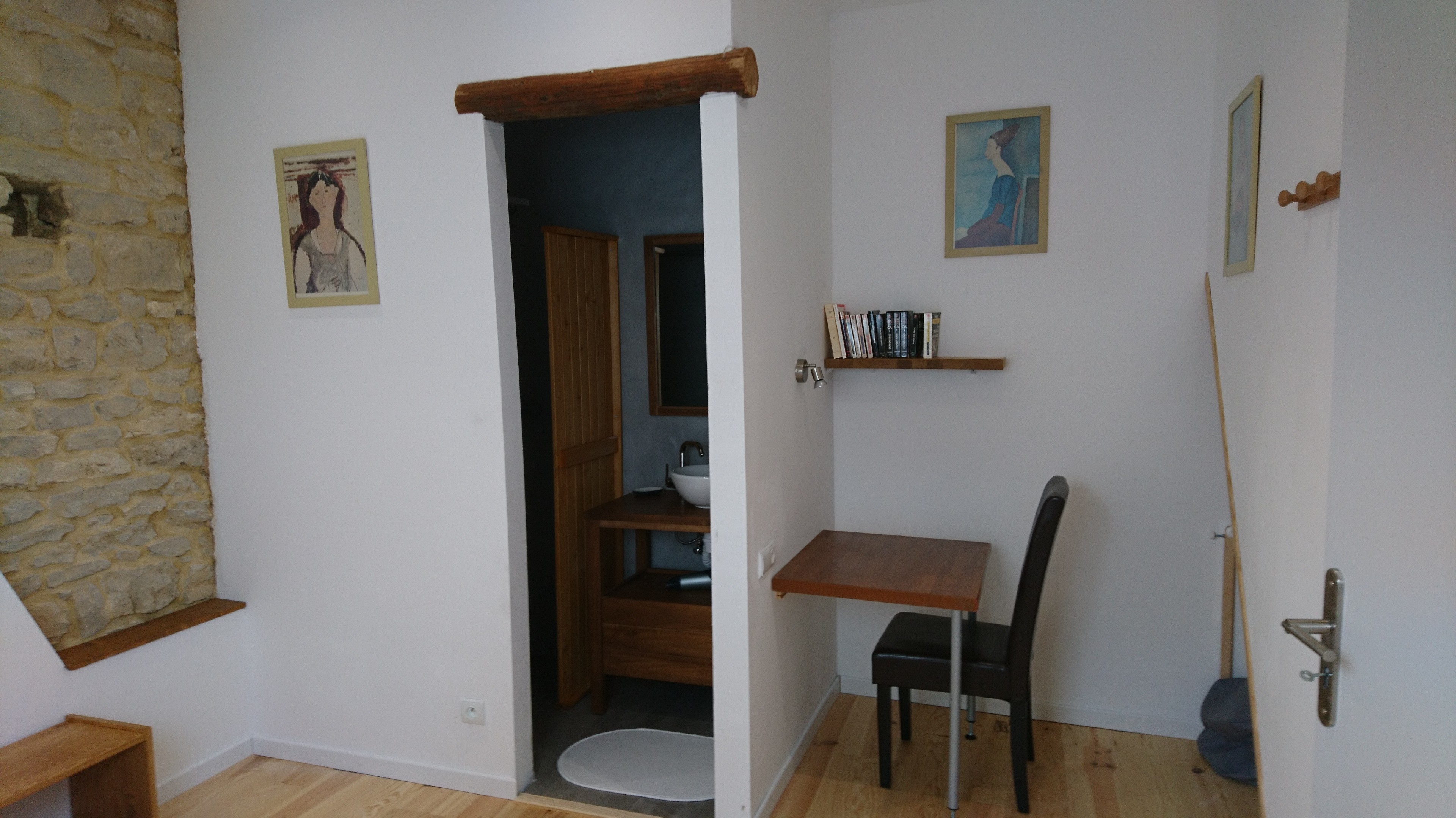 Modigliani bathroom
