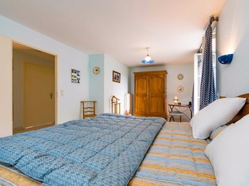Chambre avec lit king size - Bienvenue au Pays de Jeanne