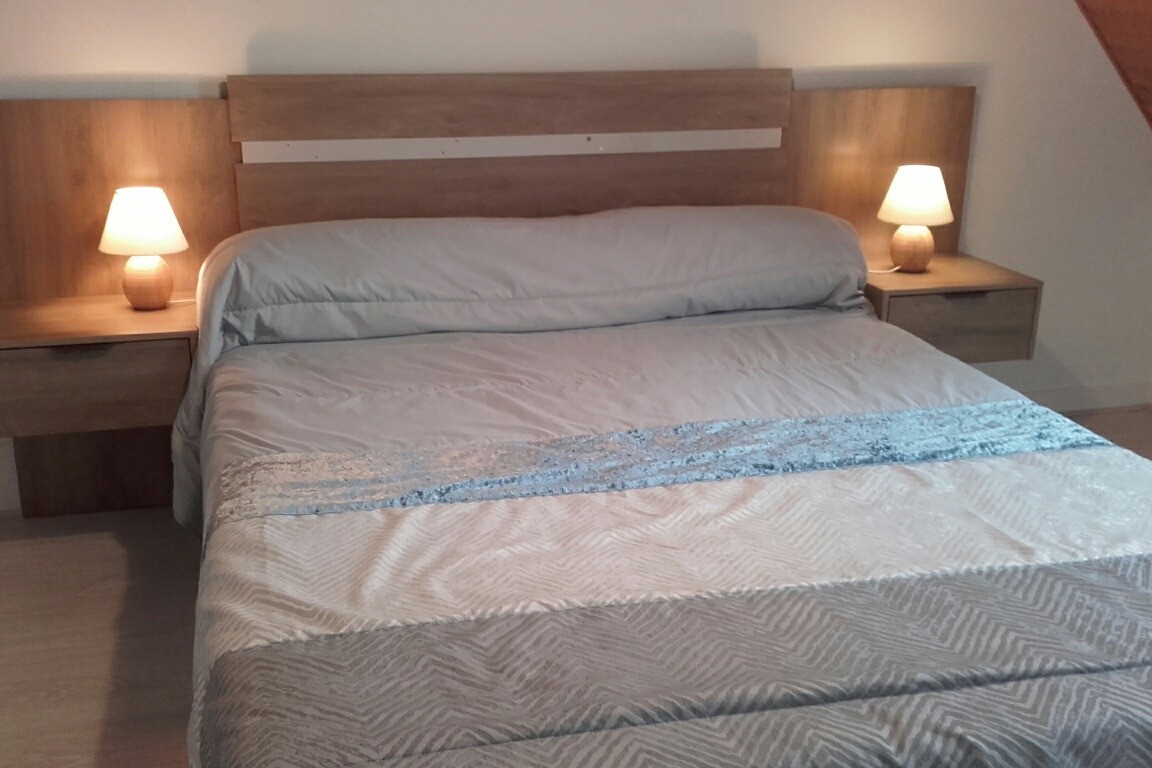 CHAMBRE lit 160 étage