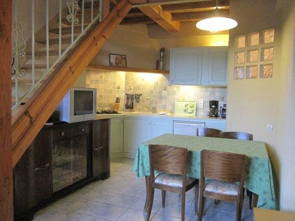 cuisine, coin repas - Cordes sur ciel - Tarn -