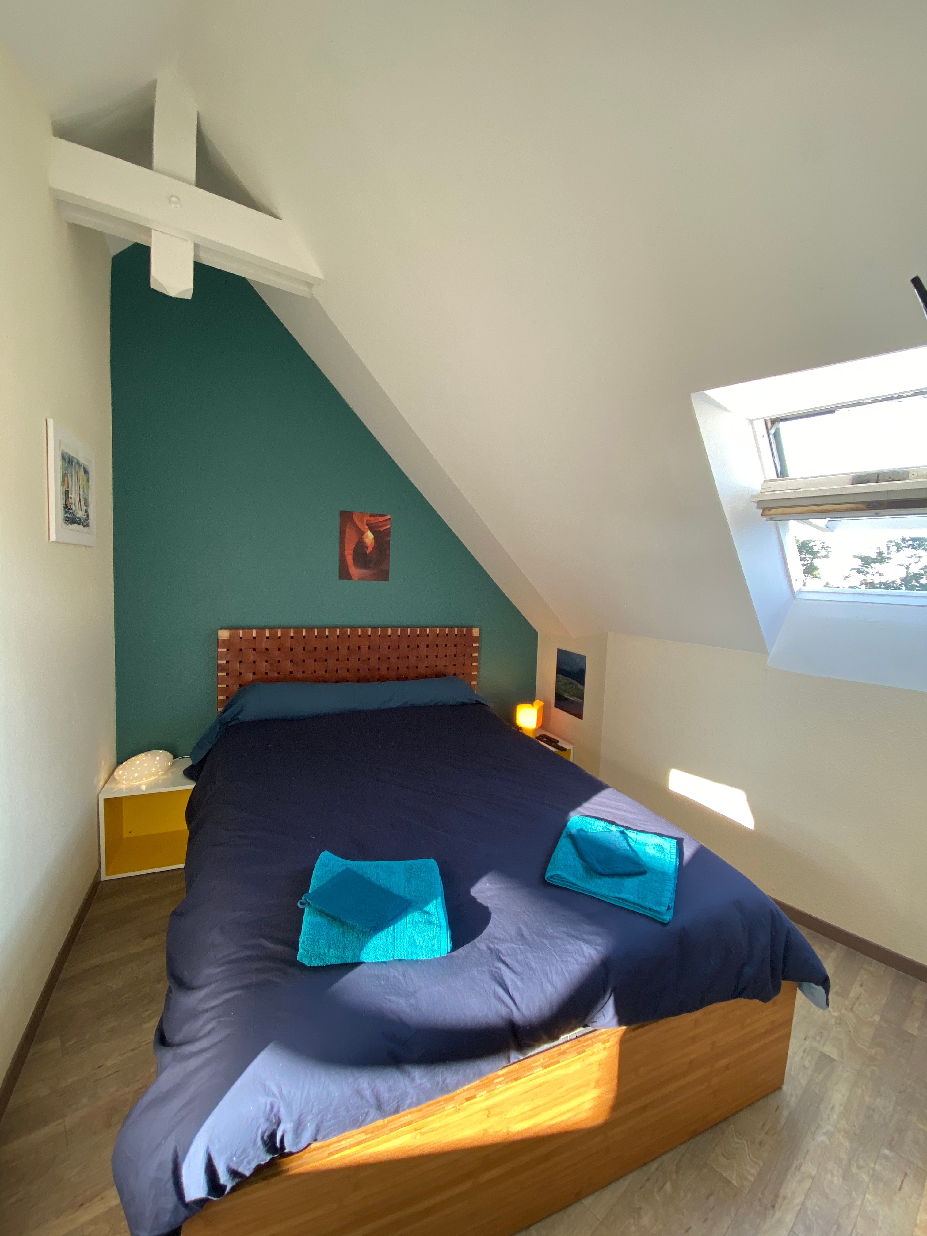 One bedroom with a double bed (140cm)
