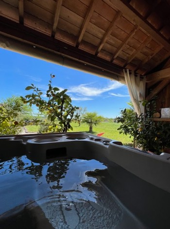 jacuzzi