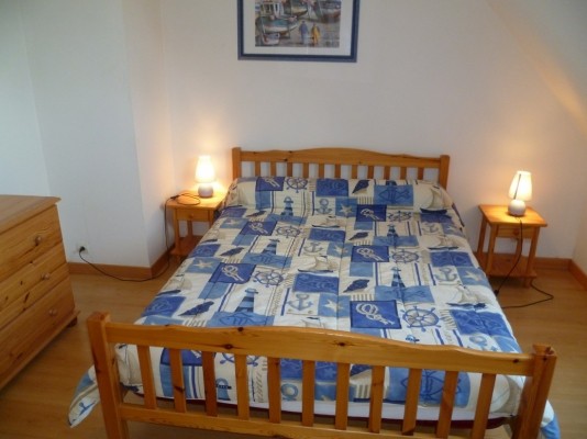 CHAMBRE 3, à l'étage 1 LIT 140,literie neuve