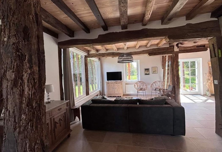 Gîte de Peyrucolle Salon