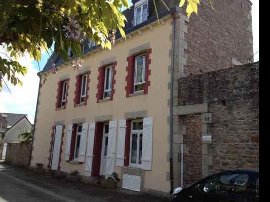 Maison. L’appartement est au premier étage sans ascenseur