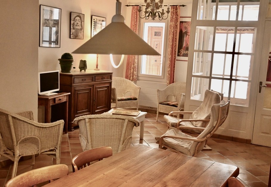 Séjour ouvert sur salon