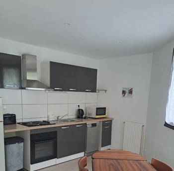 Espace cuisine équipée.