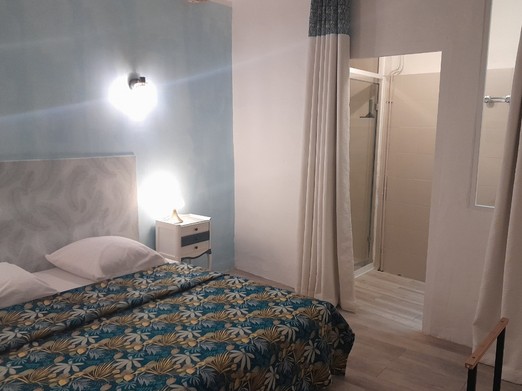 Chambre parentale à Marseillan