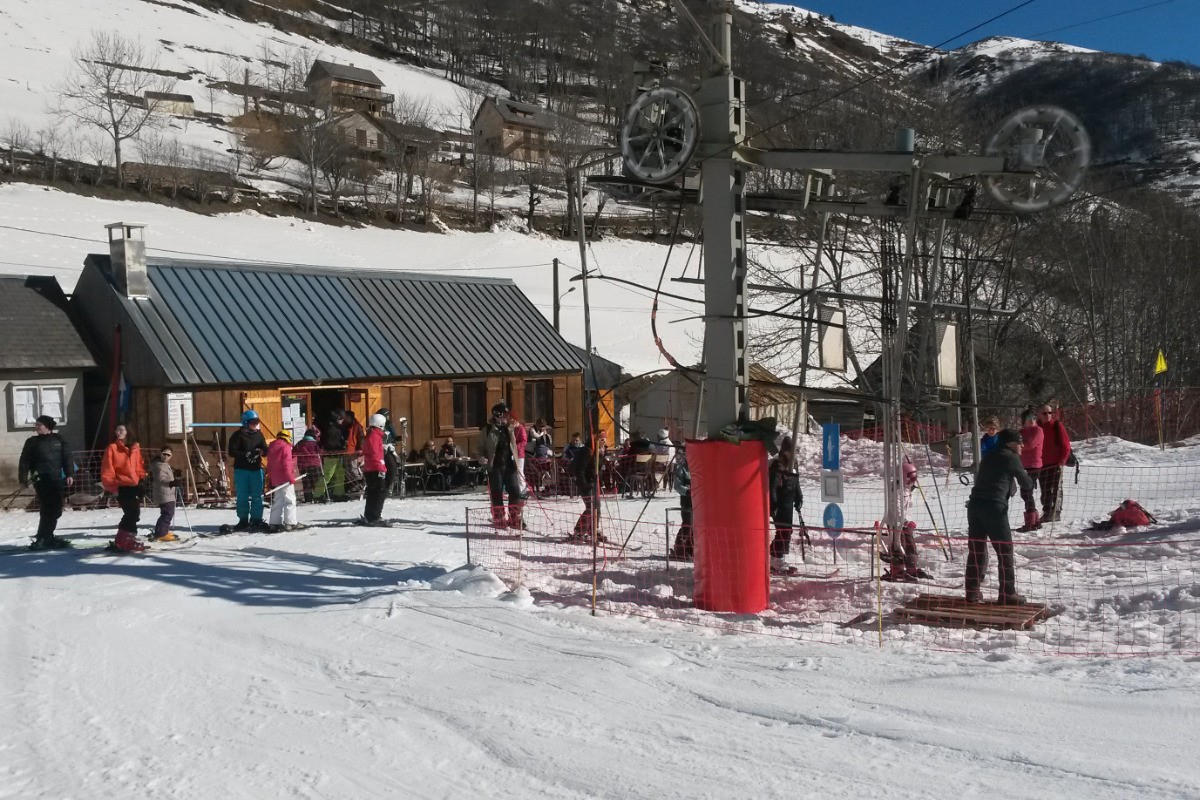 Station de Bourg d'Oueil facile pour les enfants à  4km  au fond de la vallée