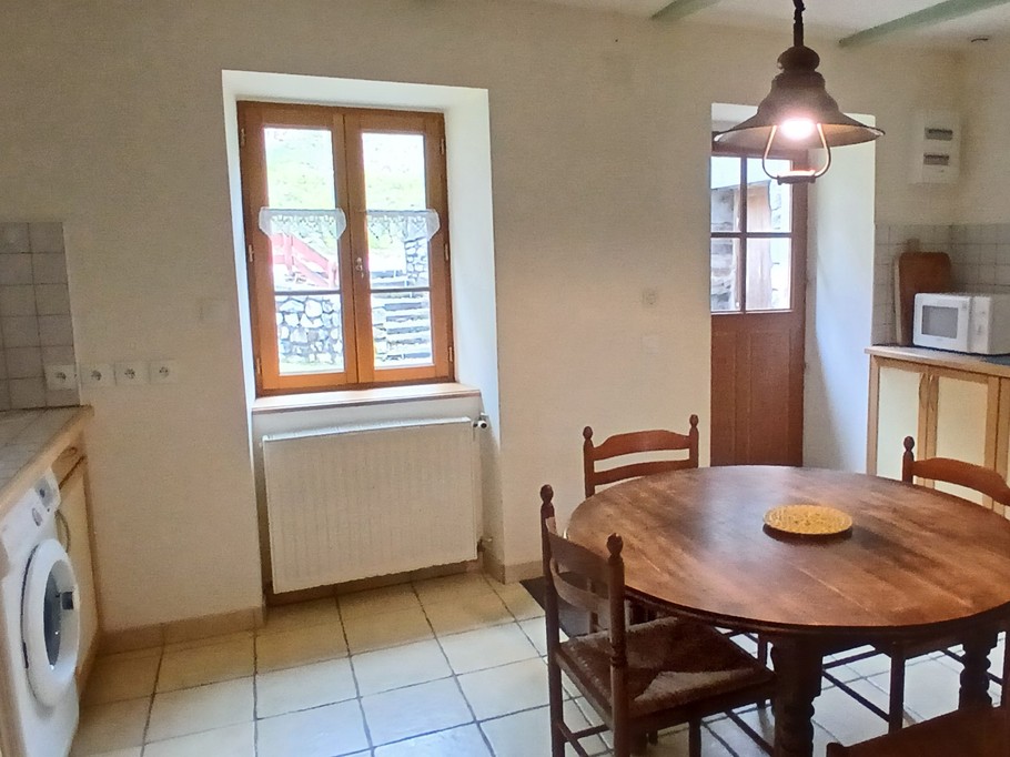 Gîte "Les Bannes", Saint Sauves d'Auvergne : The kitchen
