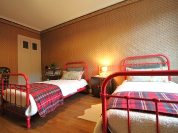 Chambre Familiale “Les Sotrés/ Pommeraye”, la maison de Marie