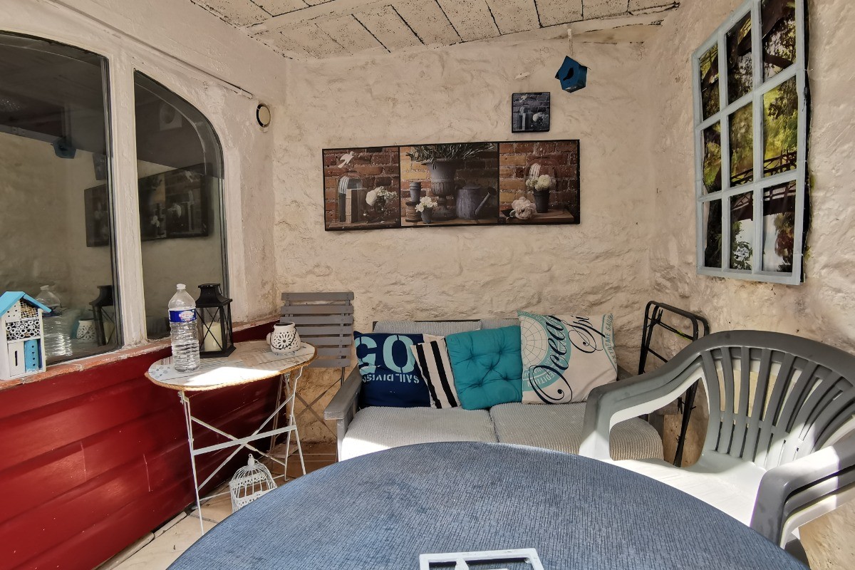 Patio semi abrité