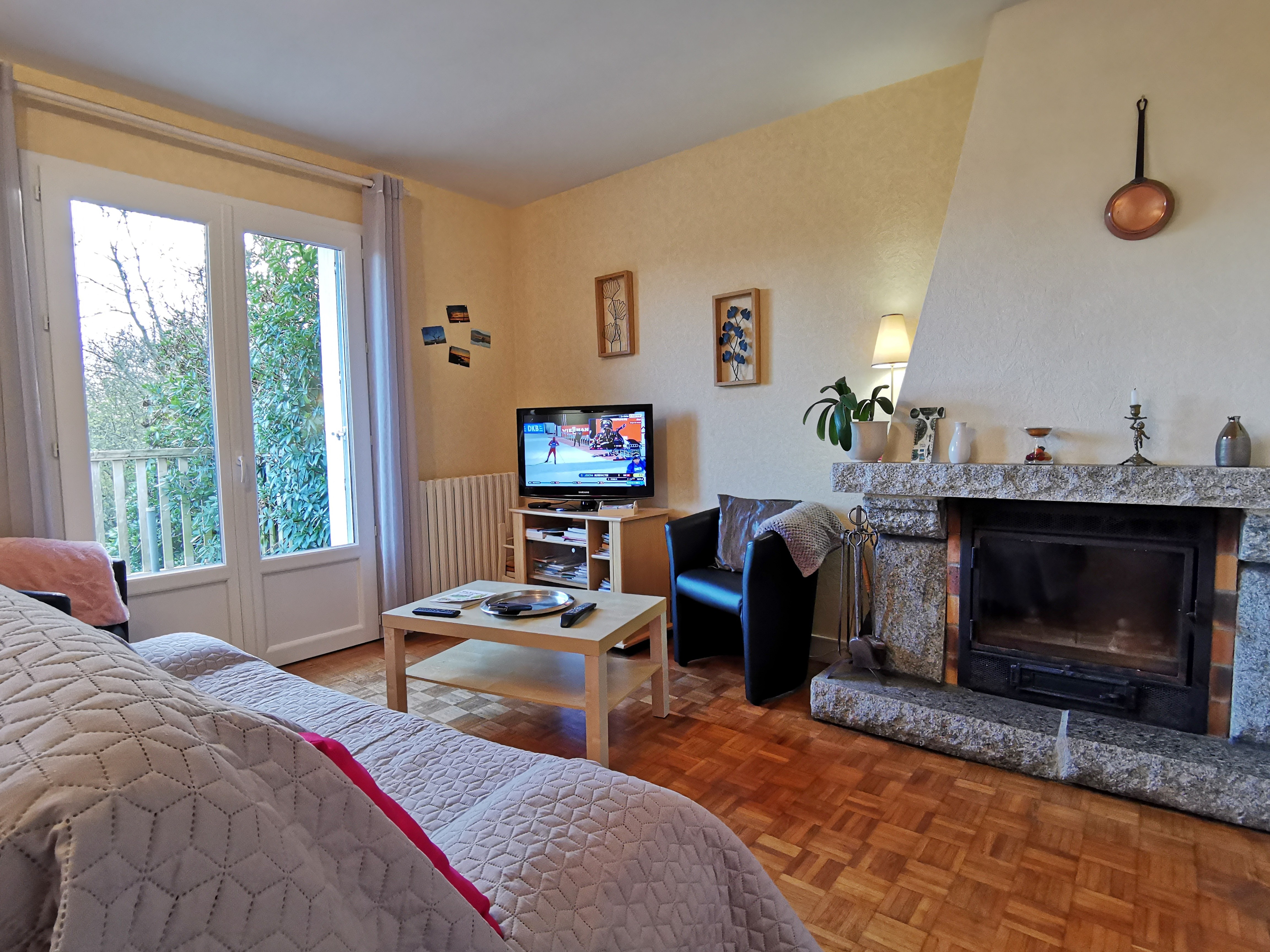lounge with fireplace
