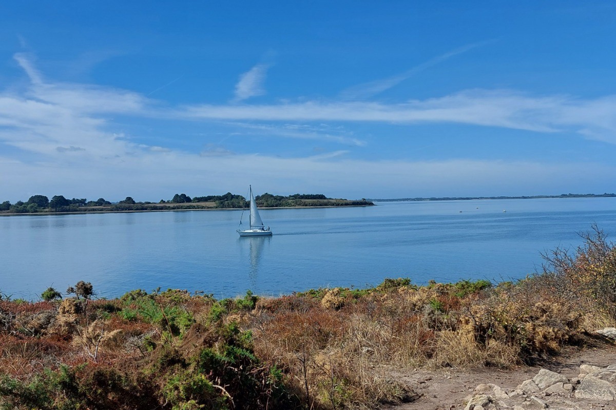 Sur le GR 34 à Montsarrac près de la maison