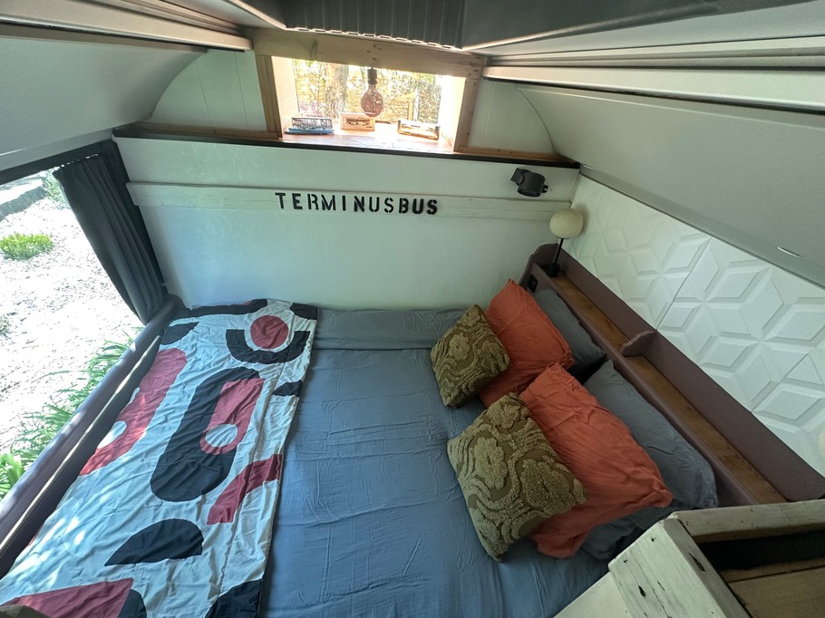 Chambre avec un lit en 160x200 - Terminusbus - Crèvecoeur le Grand - Oise - Hauts de France
