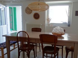 Pièce déjeuner / salle à manger