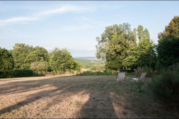 Jardin avec vue sur la nature