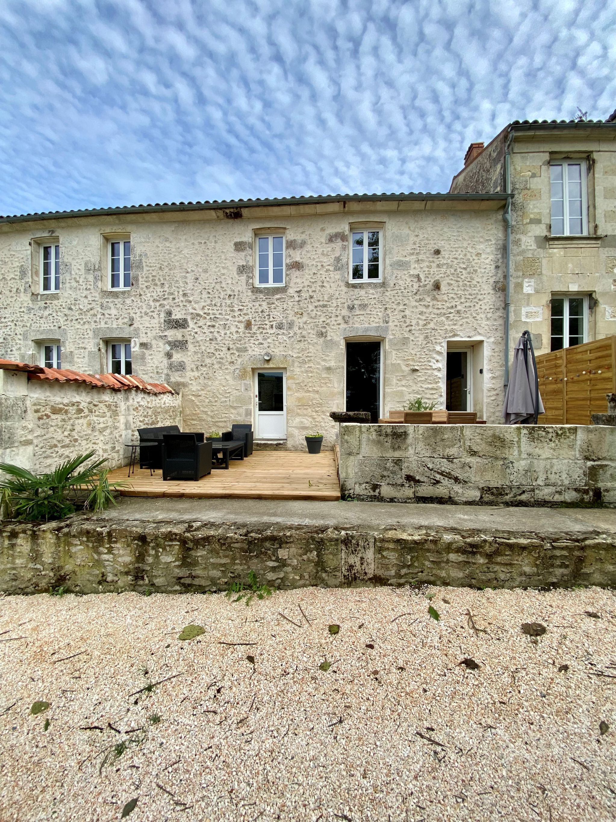 Terrasse du gite Capucine de La Chauvinière en Charente maritime