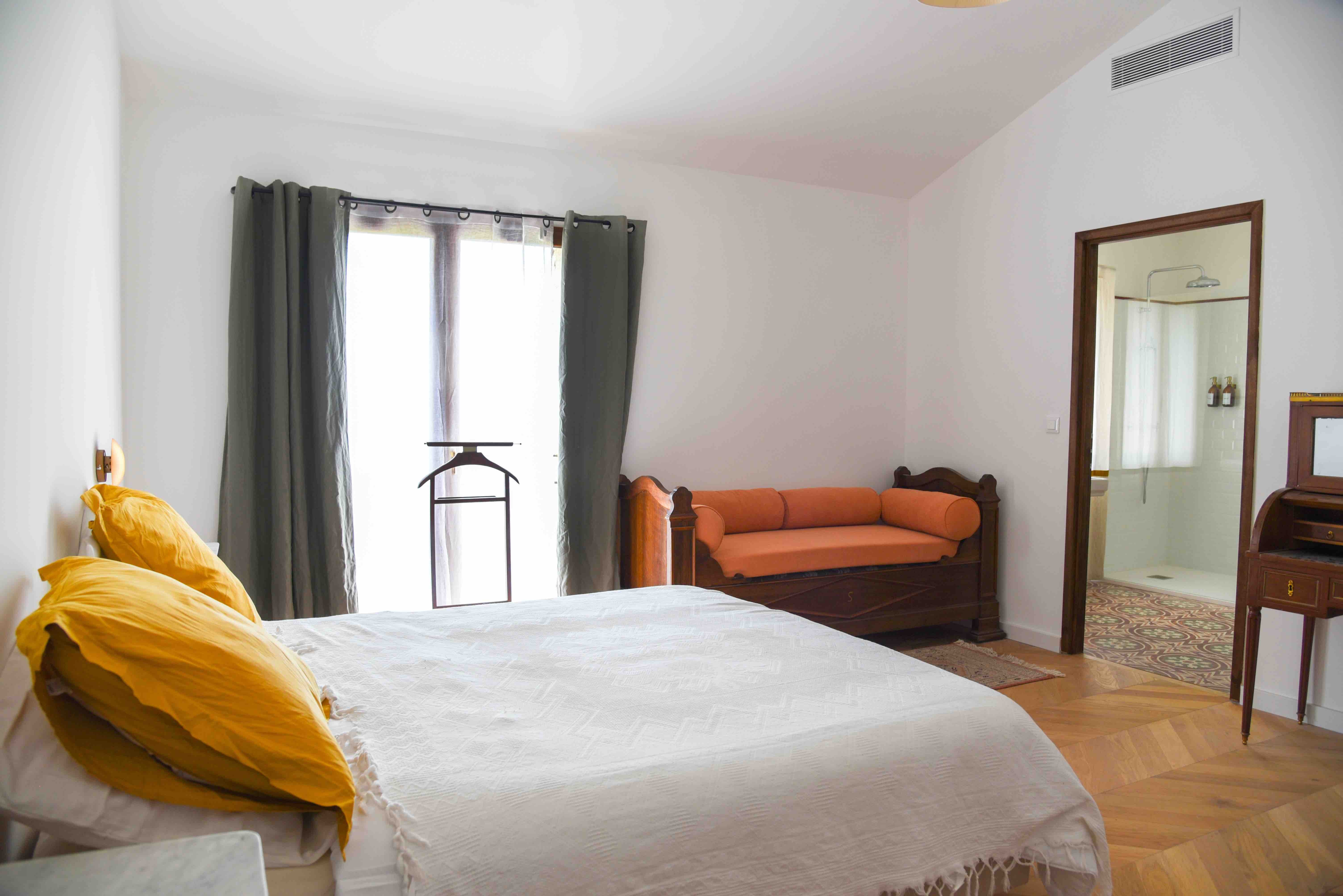 chambre étage 2 vue vallée