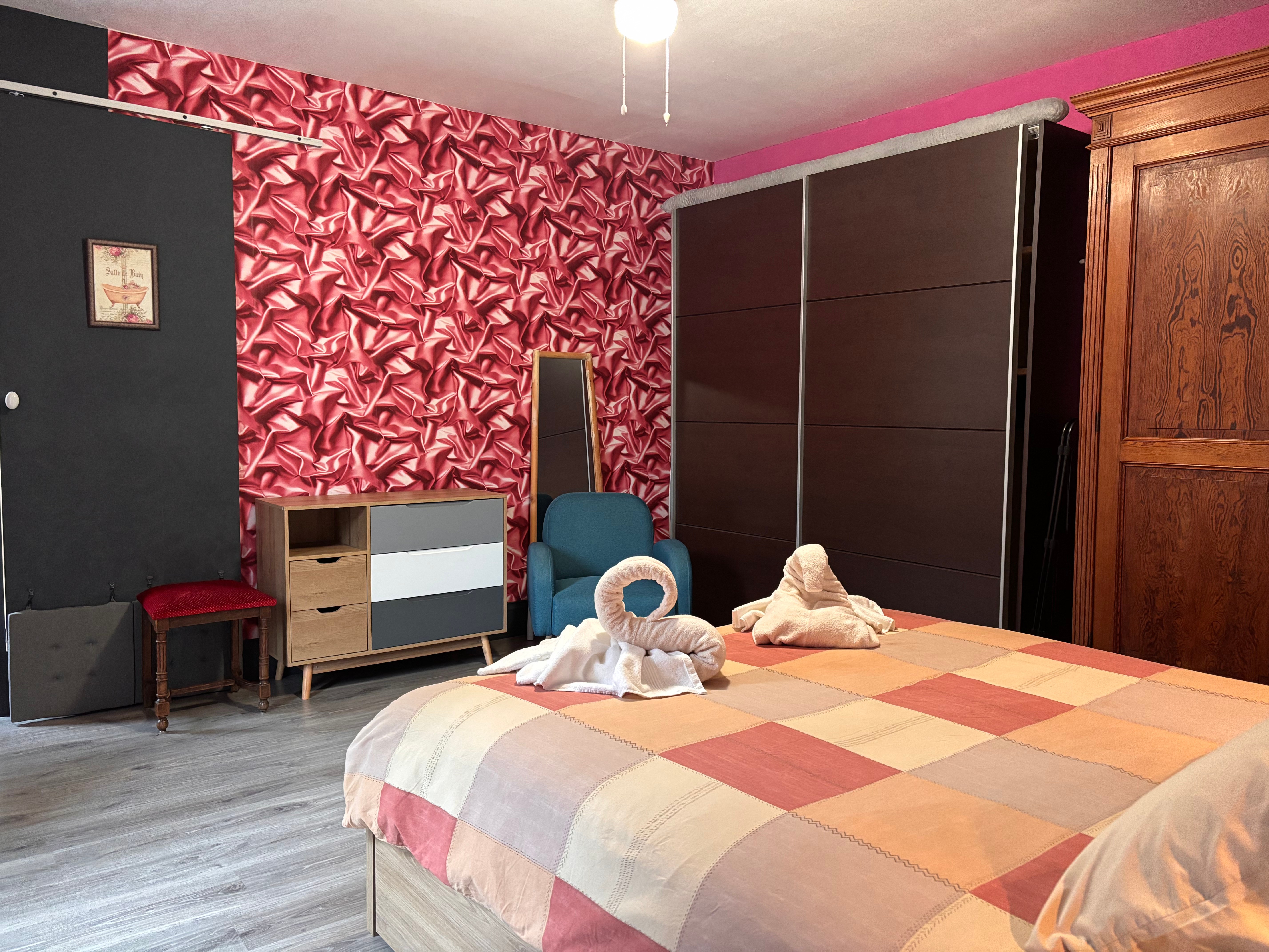 Chambre - Appartement le Charme, Vittel