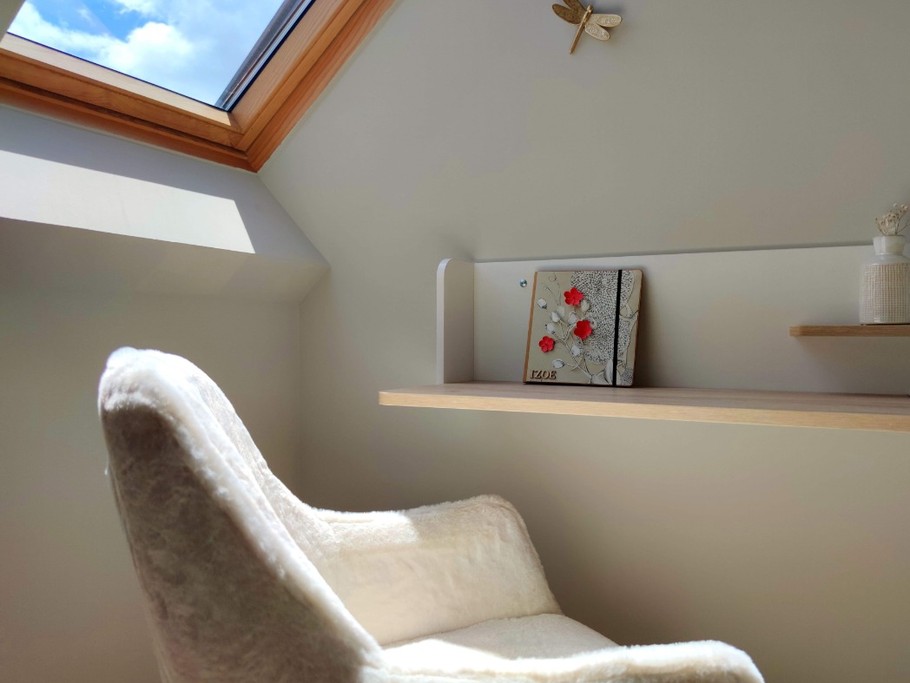 Coin bureau pour un moment de travail, connexion Internet Wifi gratuite