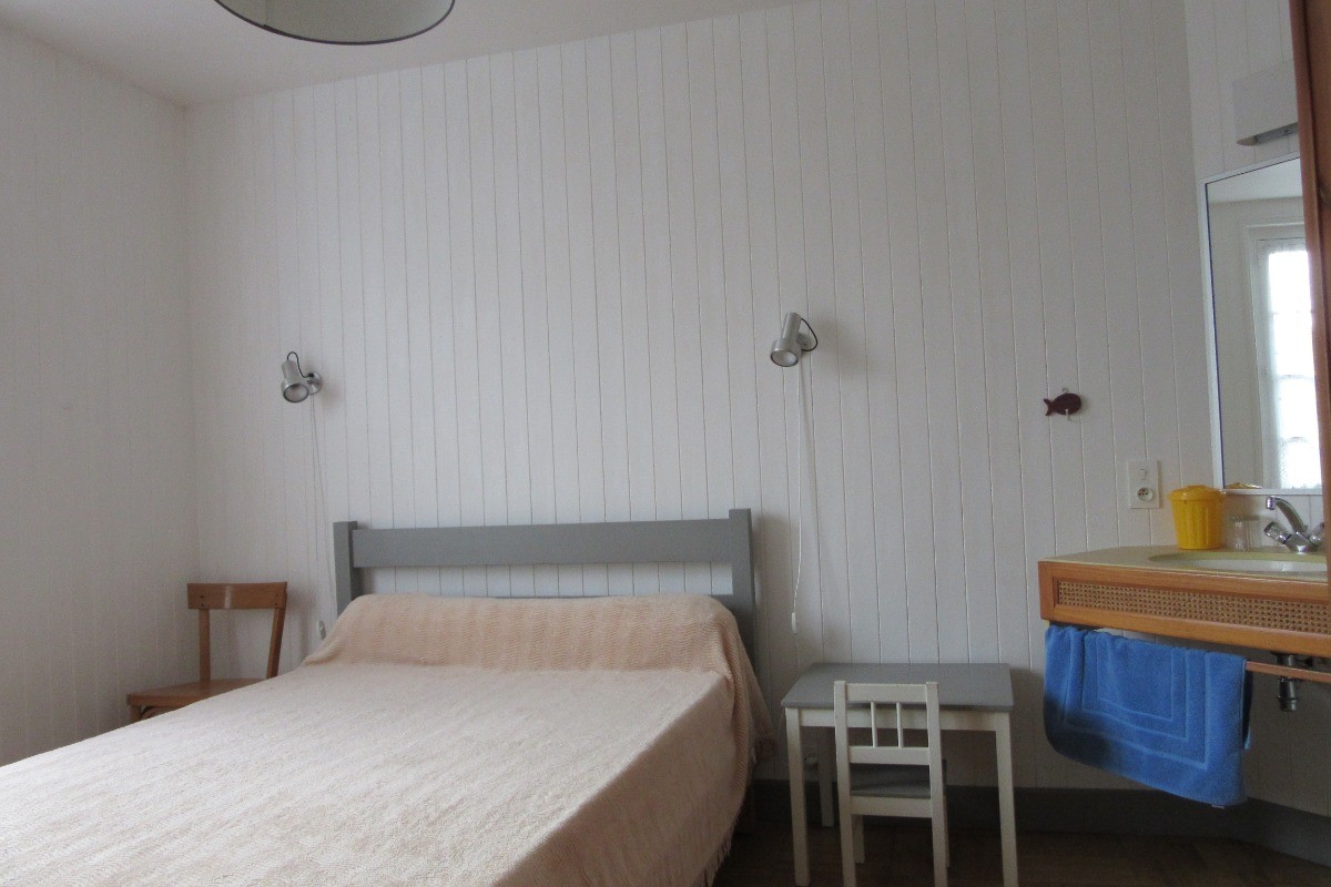 Chambre 1 lit de 140 et 2 lits de 90