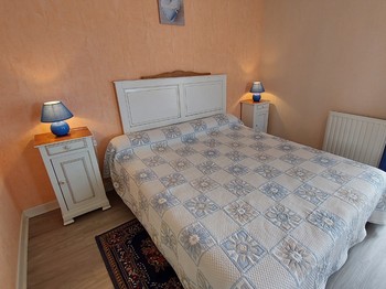 chambre fougère avec lit en 160*200 avec bureau