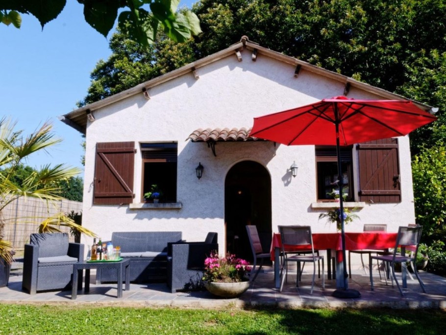 Vue Exterieur GITE LE GAULIAT 19 CORREZE CLEVACANCES