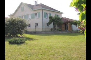 Chambres d'hôtes avec piscine dans le Parc naturel régional du Pilat - Maison