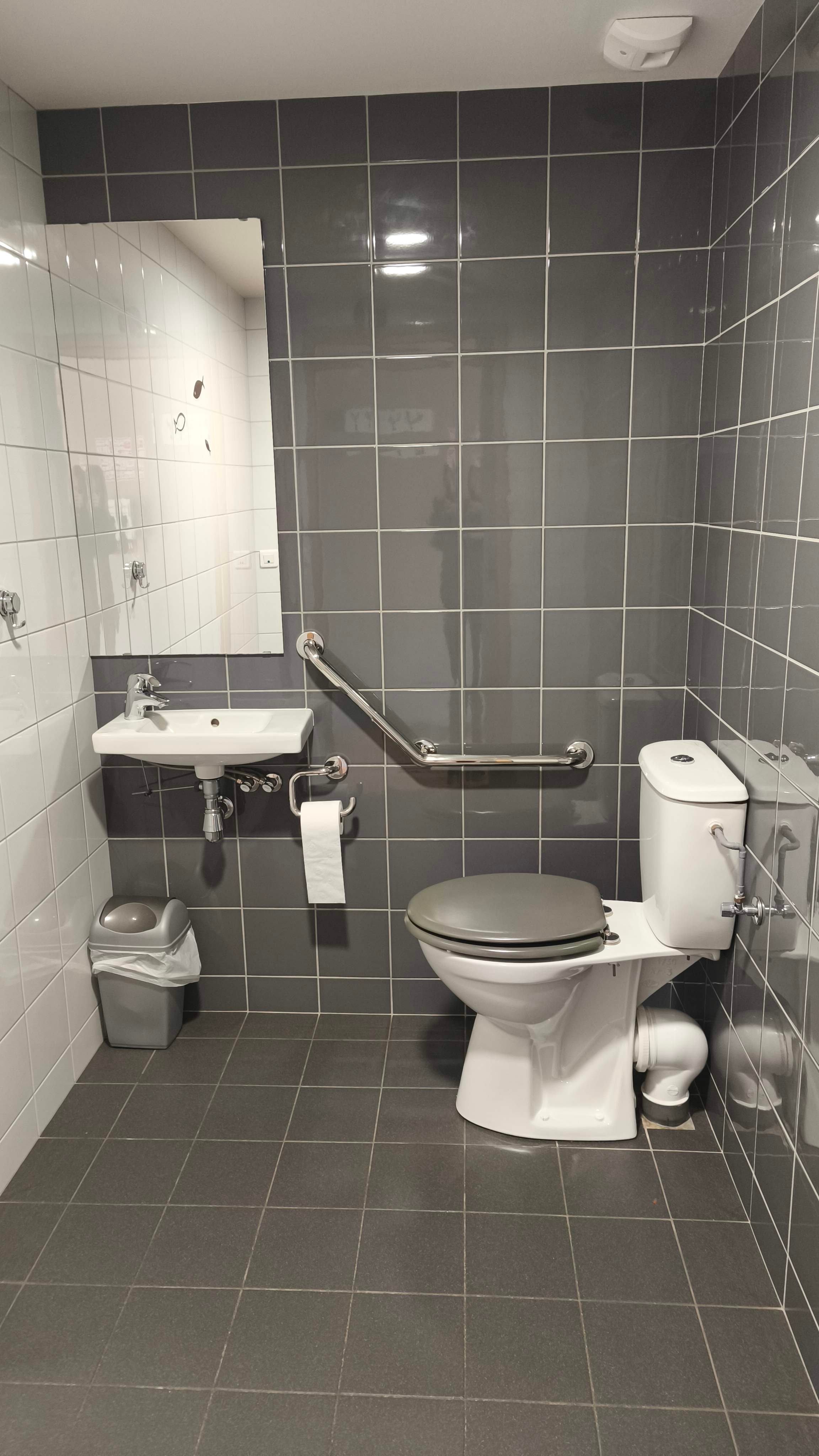 Le Fays Richard, Toilettes PMR