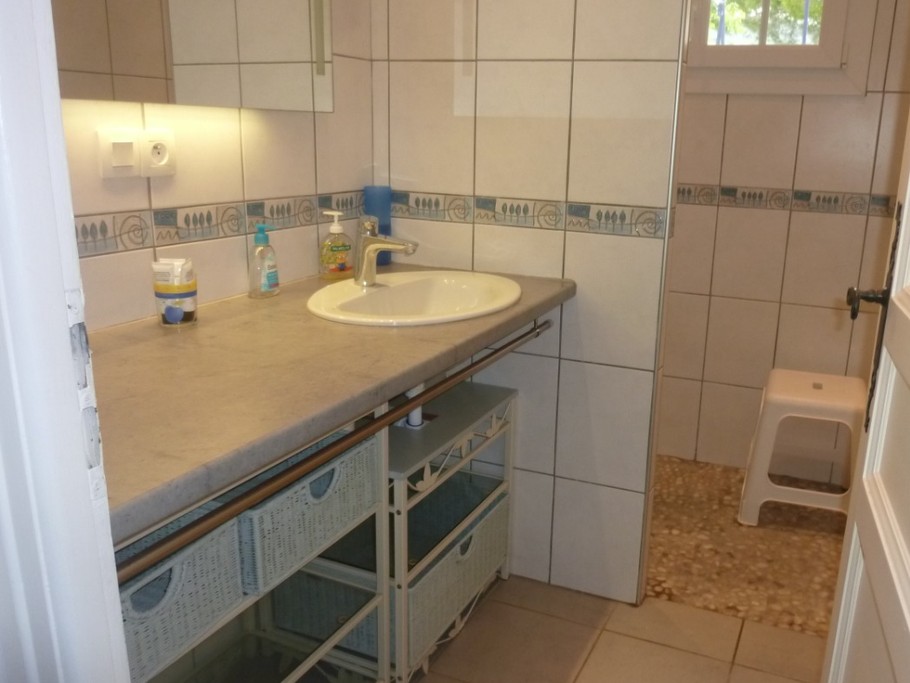 Villa Aljuco, la salle d'eau