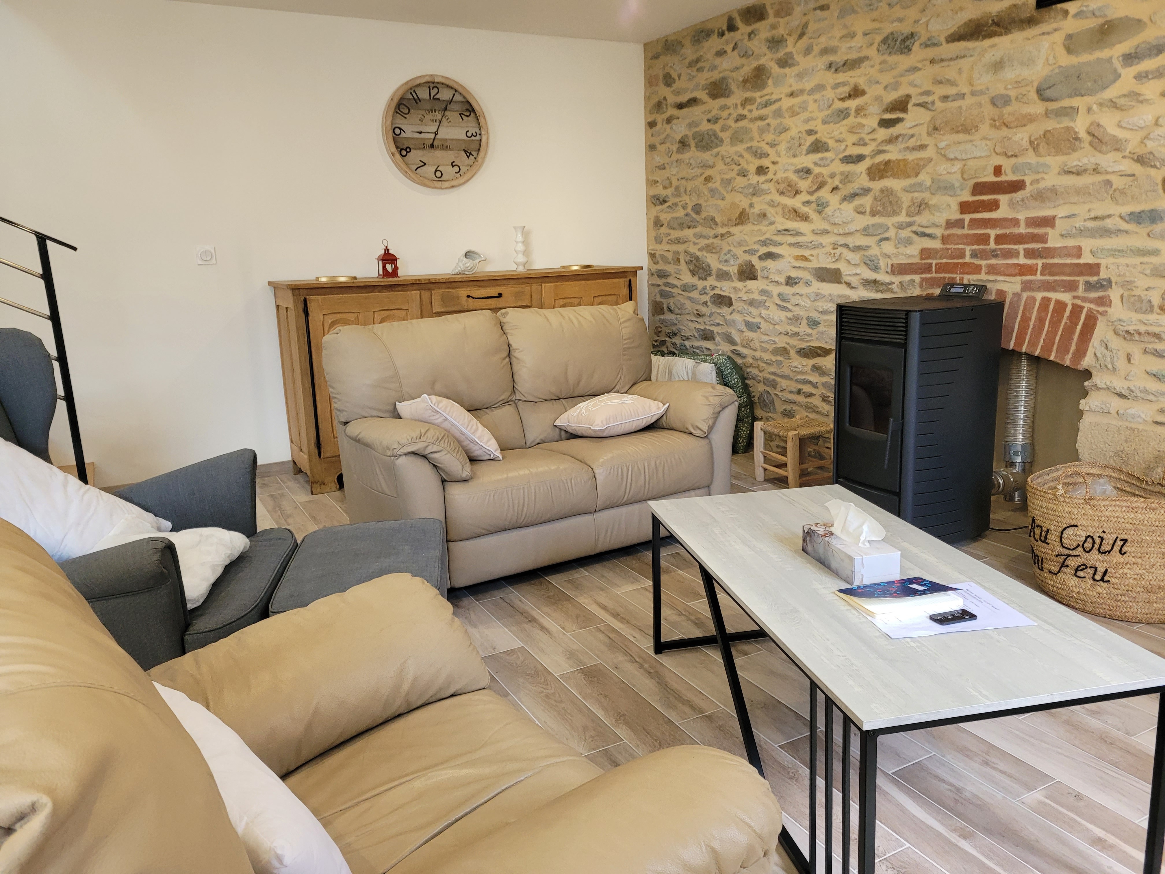 Location Ty Kermaudez, Clévacances, Paimpol, pièce de vie 