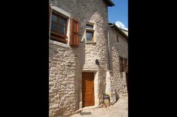 GITE SEVERAC LE CHATEAU / MR SAHUQUET