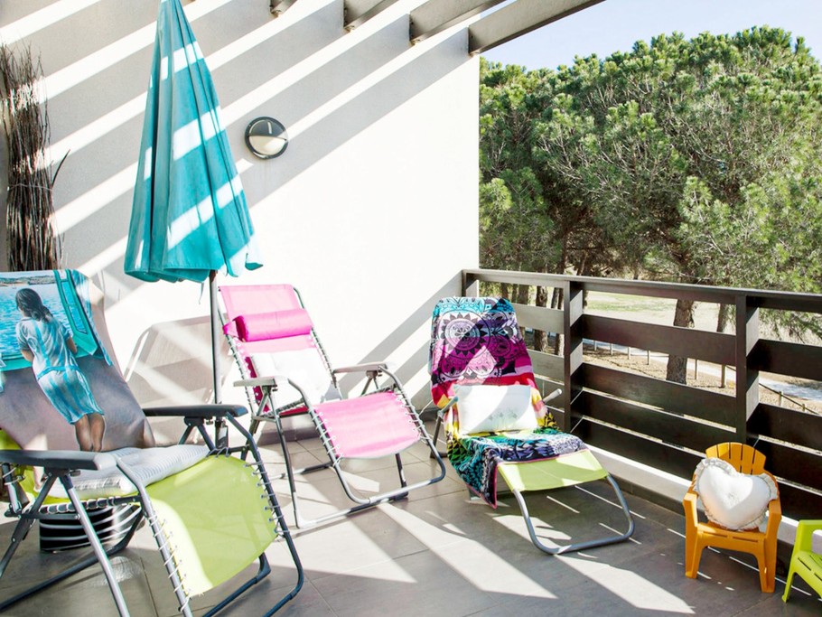 Relax sur la terrasse ! Et les Petits peuvent rester à l'ombre !