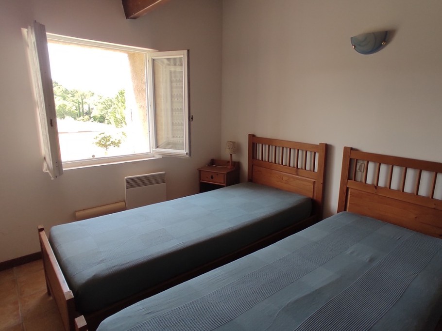 Domaine du Chêne Vert - Gîte La Bergerie - Deuxième chambre enfants