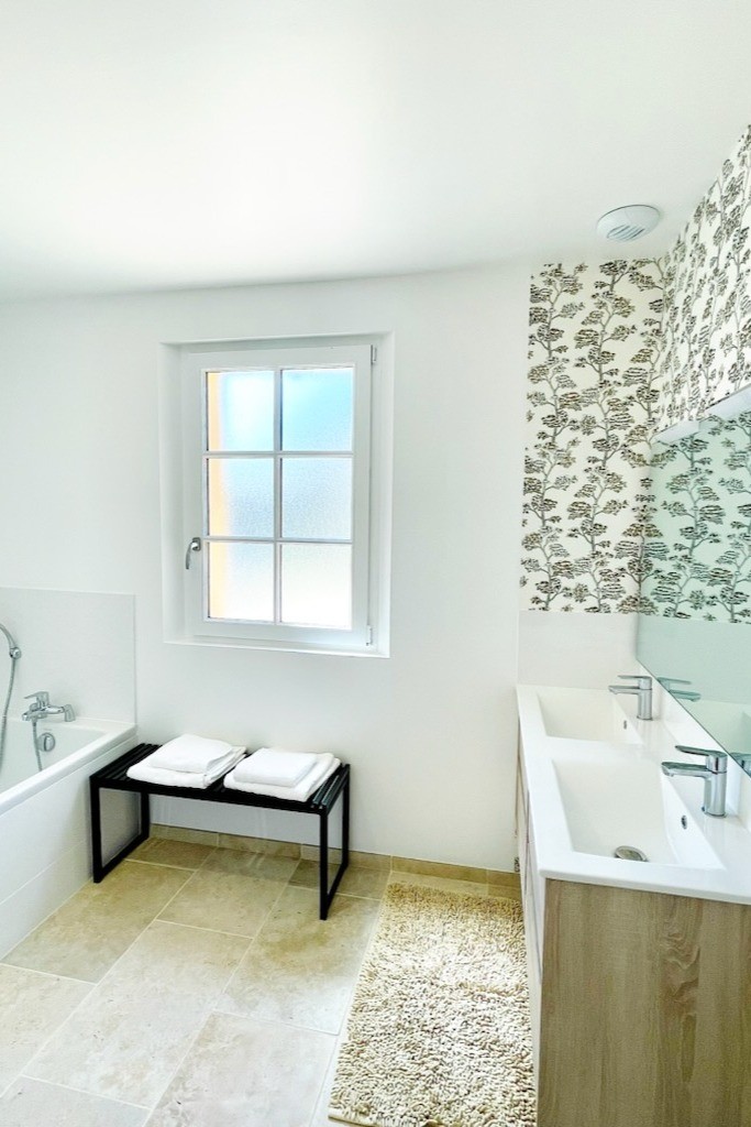 Gîte de Peyrucolle 
Salle de bain