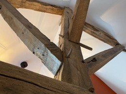 Magnifique charpente en chêne d'origine.