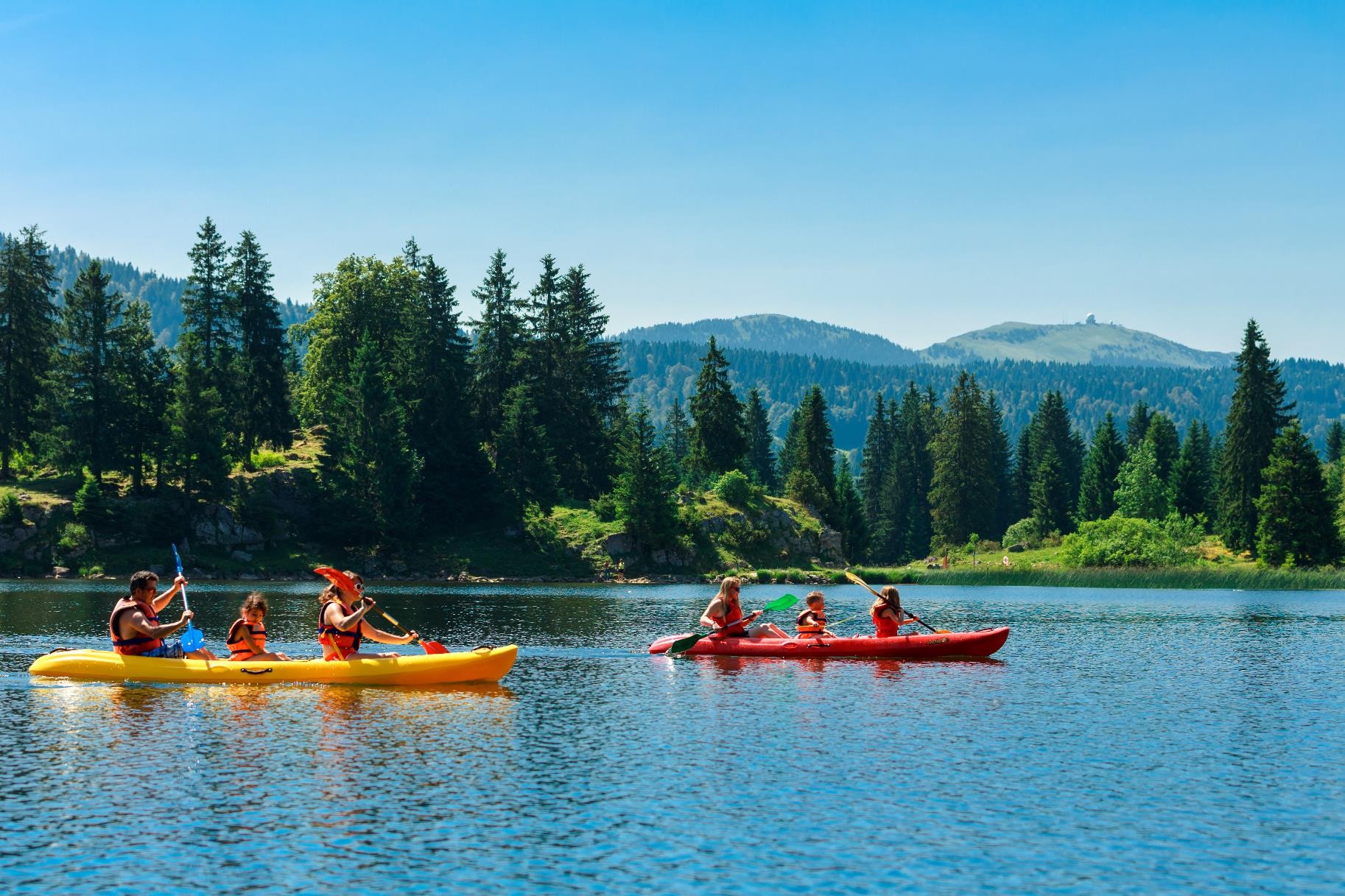 Canoe sur le lac des Rousses