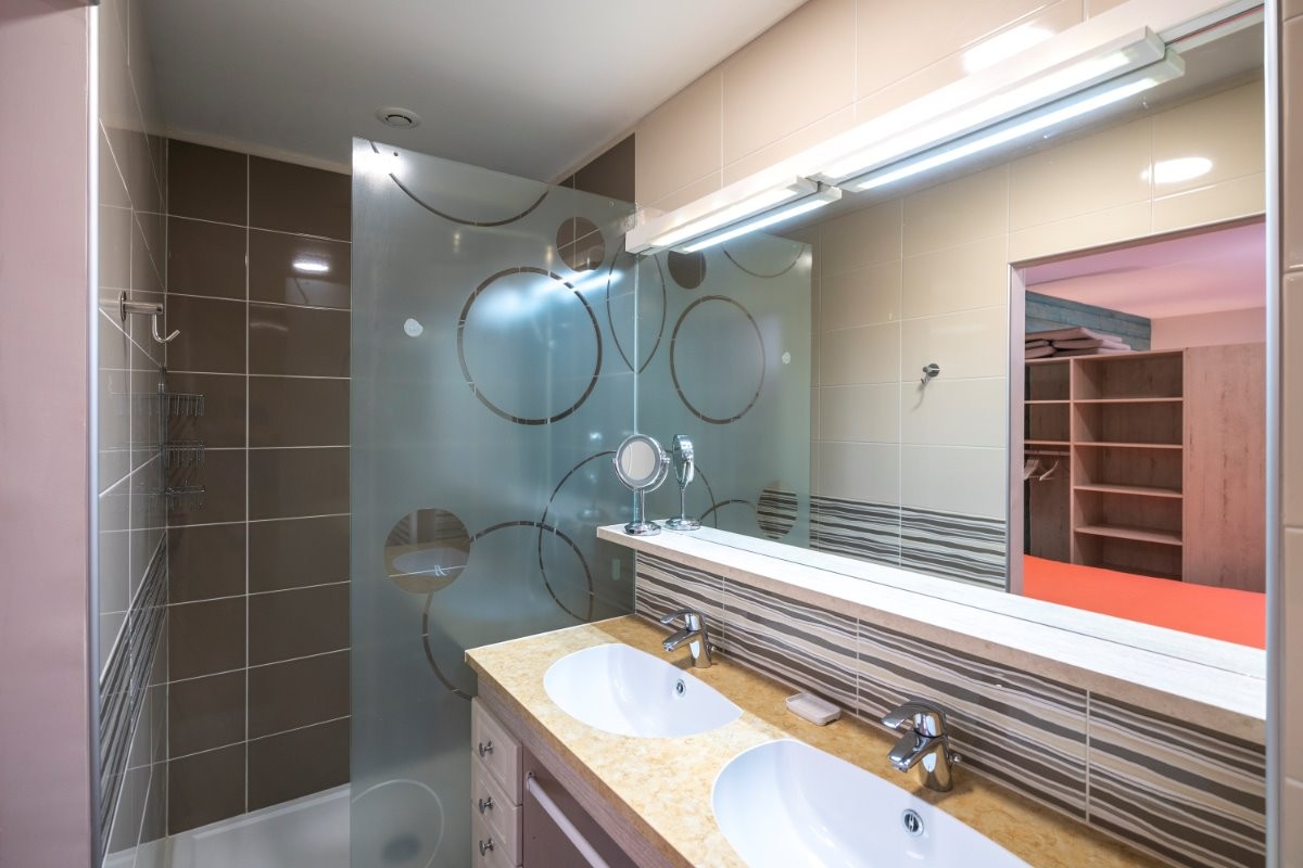 Salle de bains chambre 2