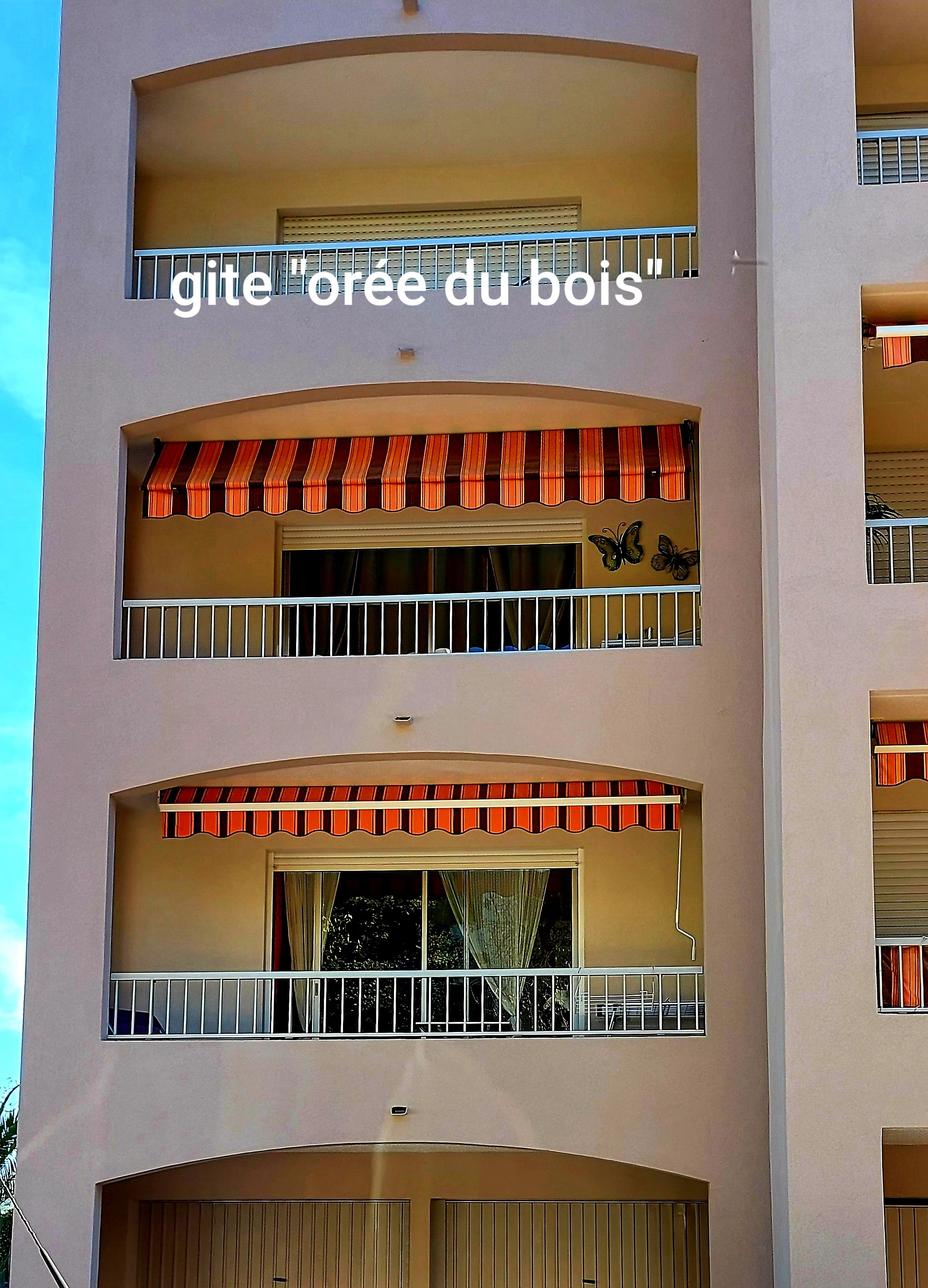 2 EME ETAGE AVEC ASCENSEUR