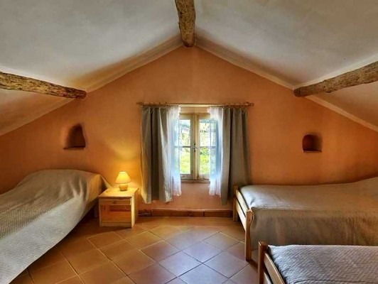 La Chambre Abricot du Gîte rural du Domaine de la Loge - 3 lits simples - accessible en fauteuil - Photo Philippe Jalin