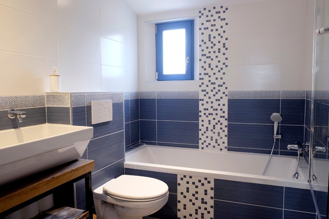 salle de bains réservée à la chambre "dortoir"