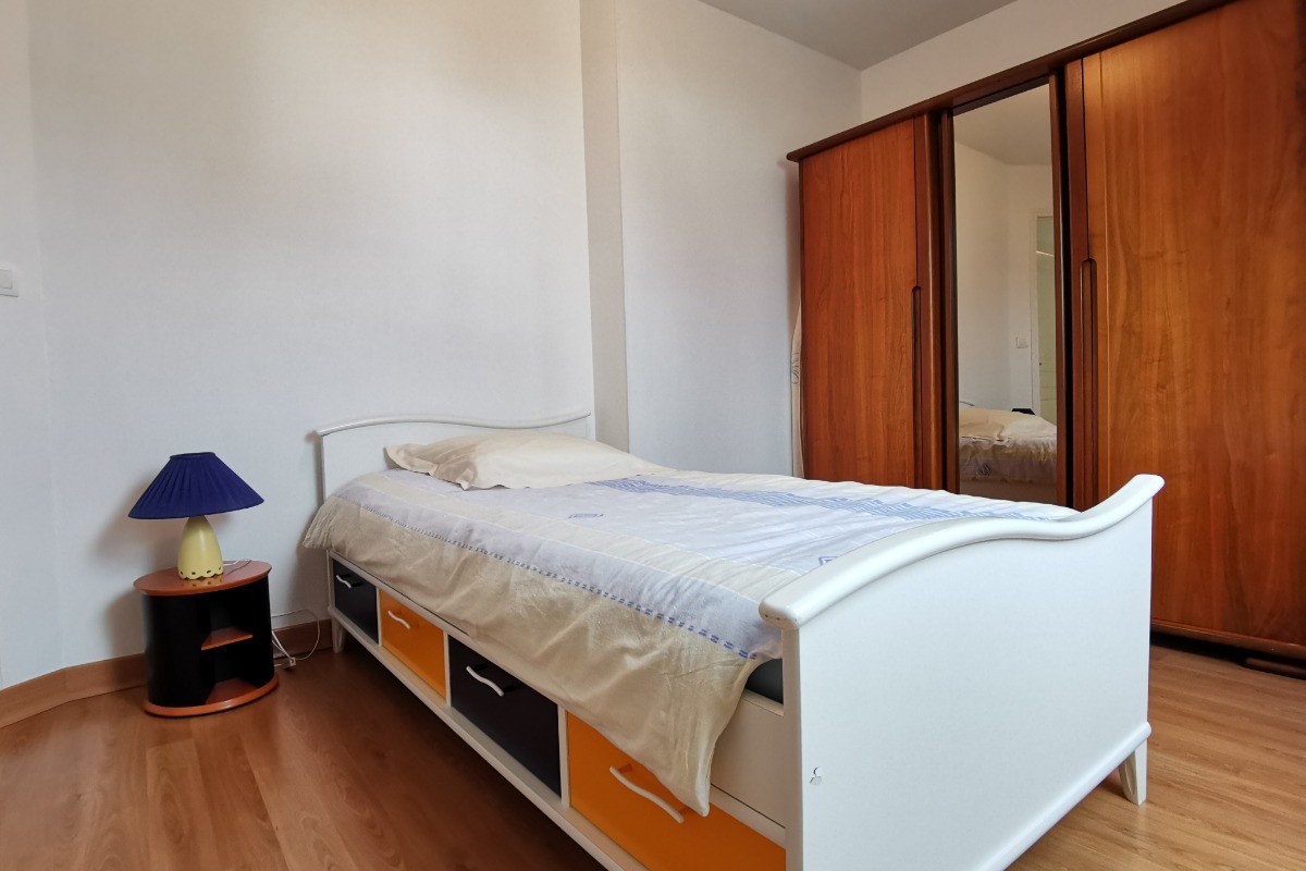 Etage: Chambre 3 avec lit 90