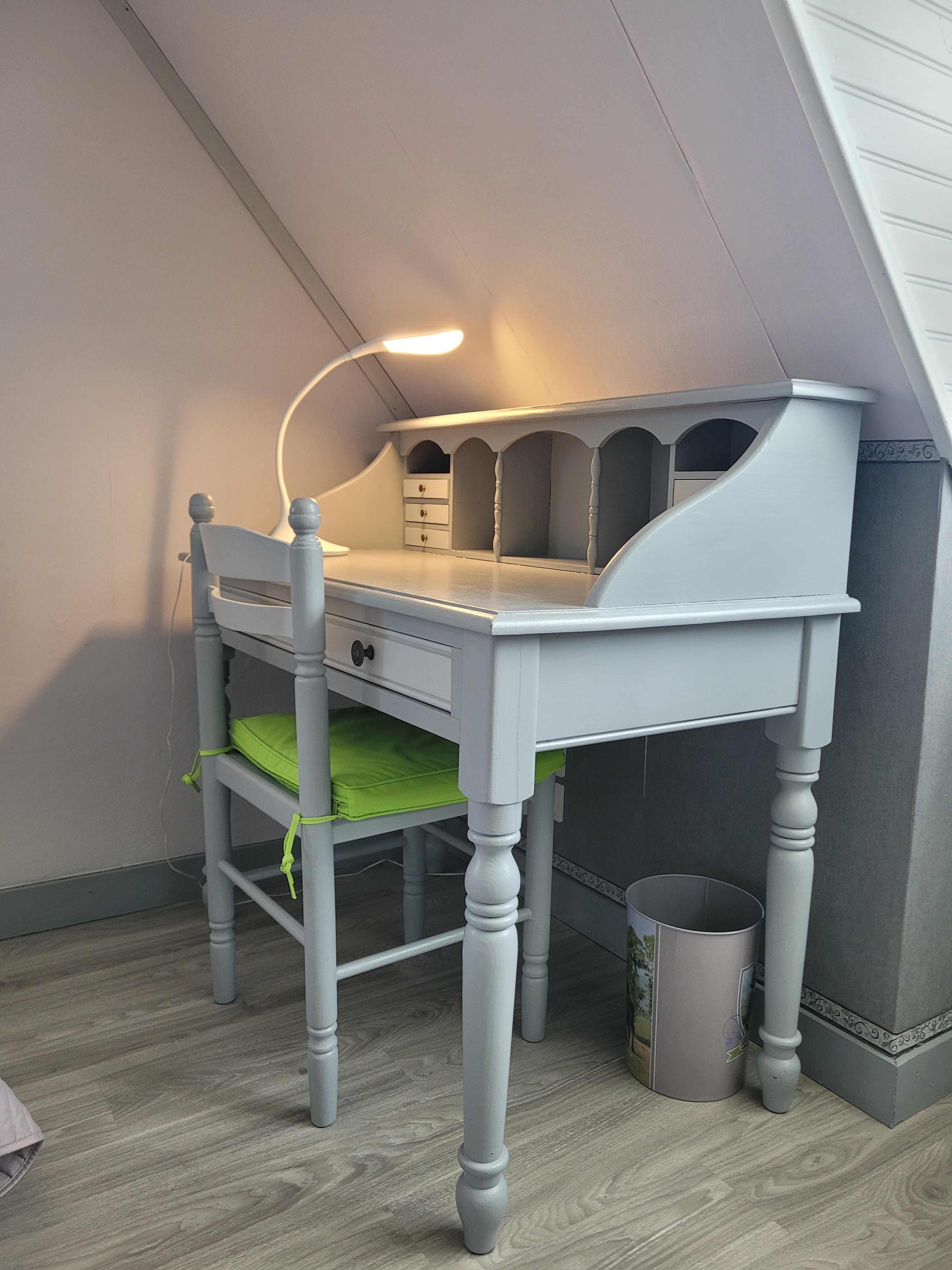 Location de vacances Paimpol, Clévacances, seconde chambre lit simple sous toit avec espace bureau