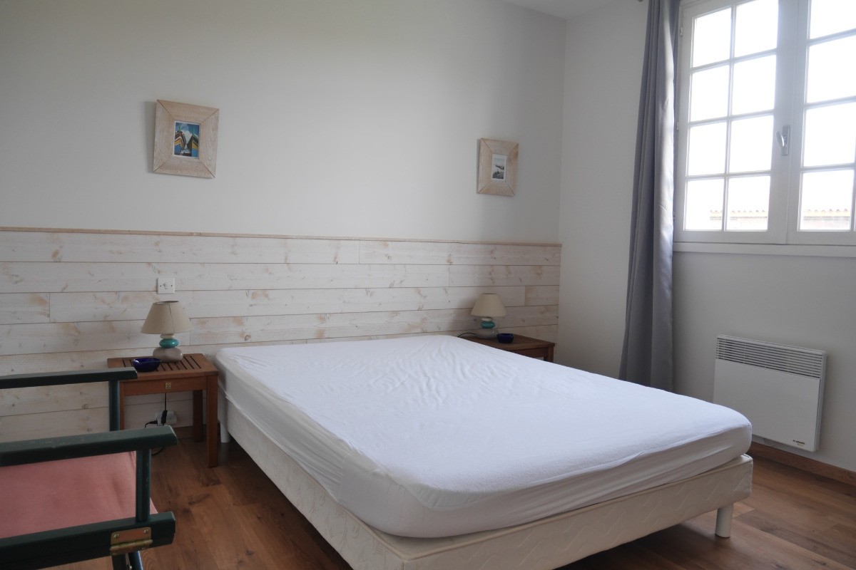 Chambre 1 en rez-de-chaussée